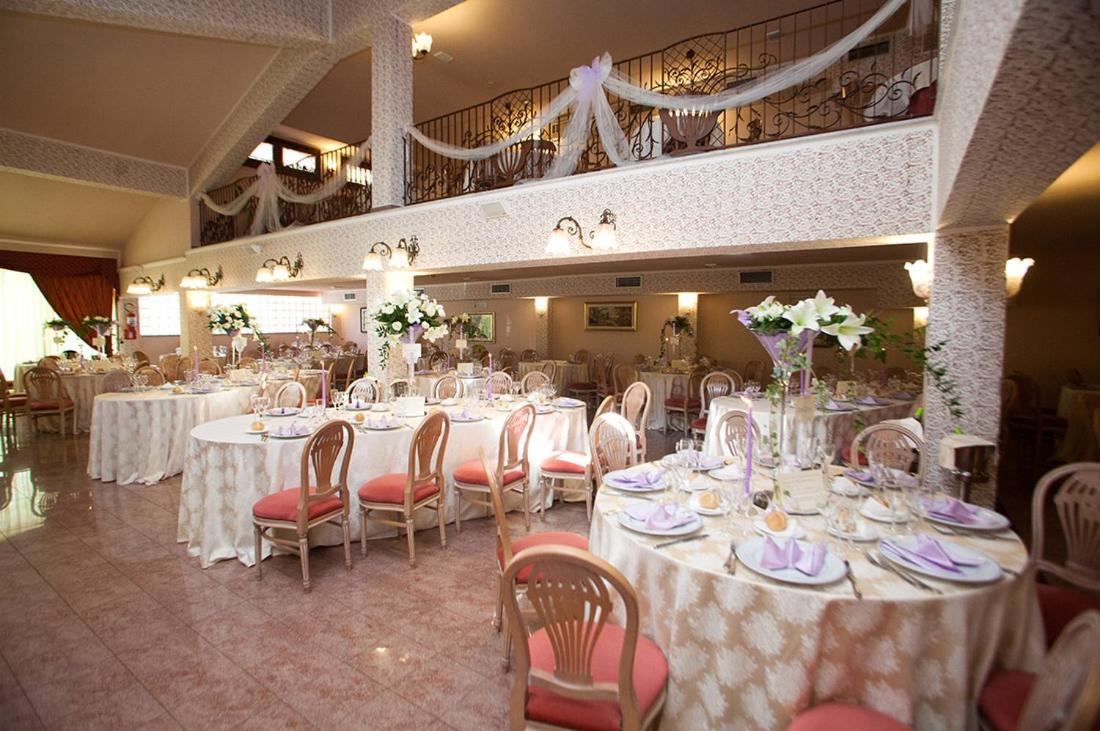 Leo Hotel ليونيسا المظهر الخارجي الصورة